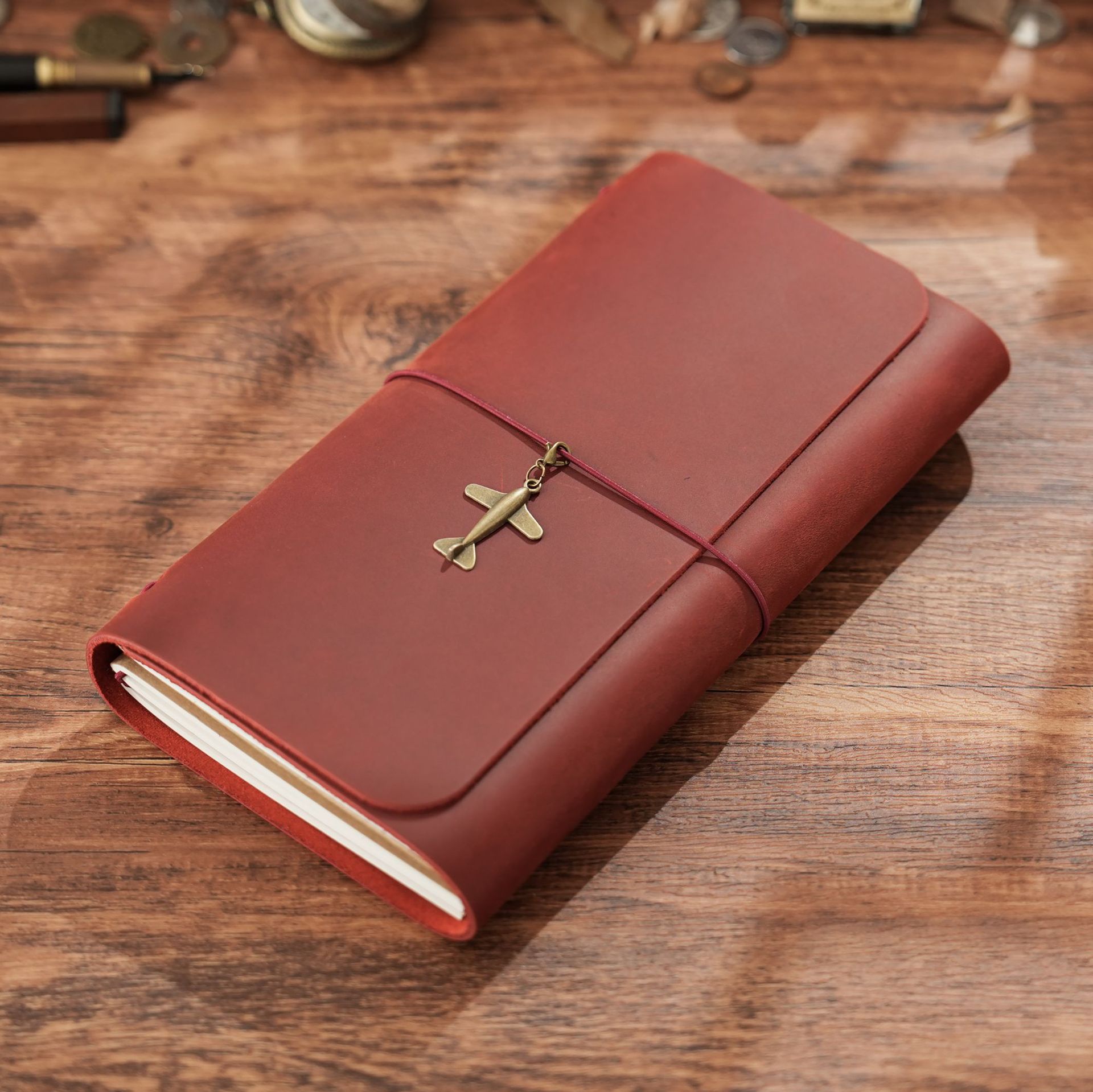 دفتر ملاحظات جديد للمسافرين بت - مراجعة Vintage Leather Journal Notebook وسعره